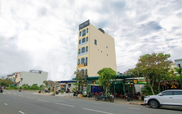 Lucky Hotel by OYO Rooms