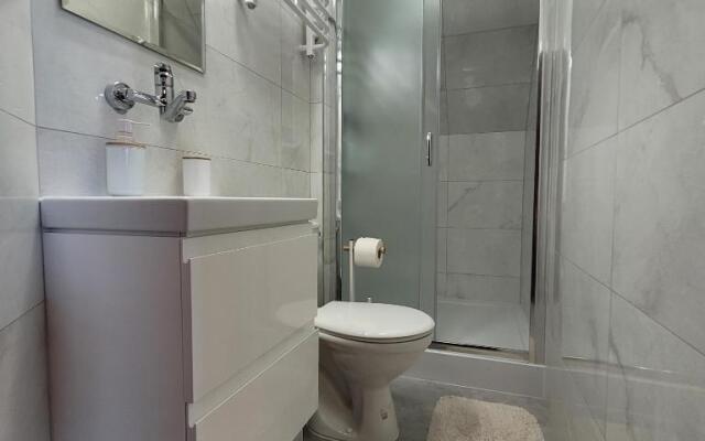 Dom Nad Jeziorem Staw