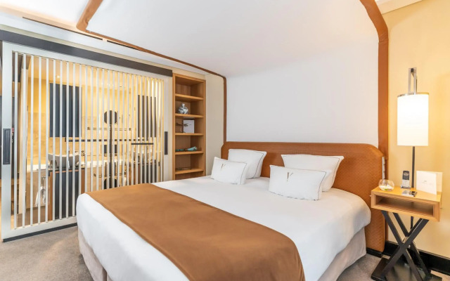 Five Seas by Inwood Hotels
