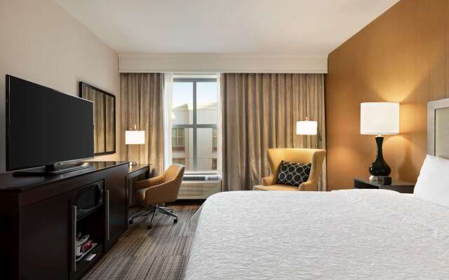 Hampton Inn & Suites Roanoke-Downtown