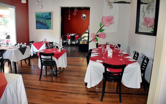 Oporto Hotel