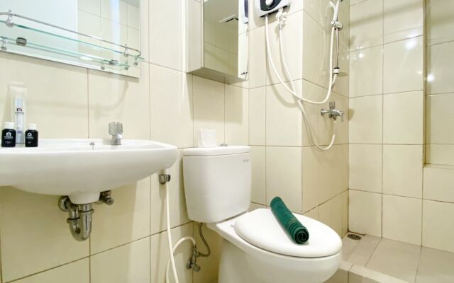 Homey And Nice 3Br At Springlake Summarecon Bekasi Apartment