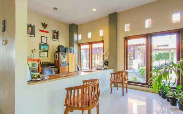 Baru Dua Beach Hotel and Restaurant