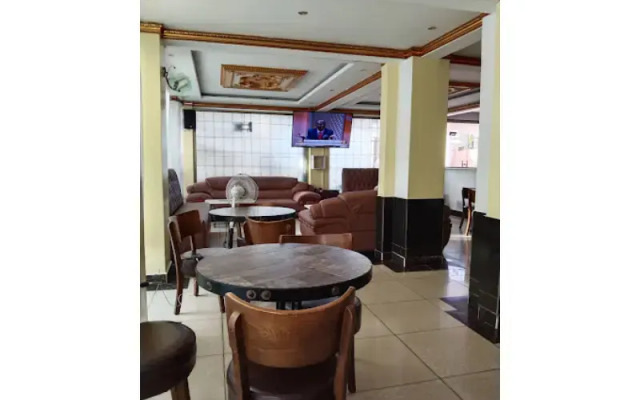 Louis Montfort Grand Resort