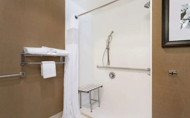 Hampton Inn & Suites Birmingham-East I-20