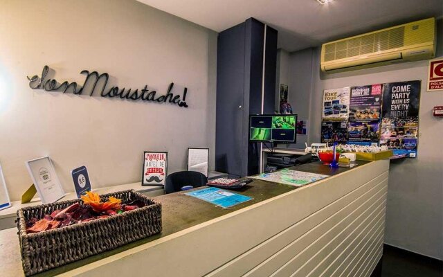 Don Moustache Hostel