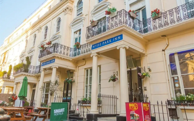 Smart Hyde Park View - Hostel