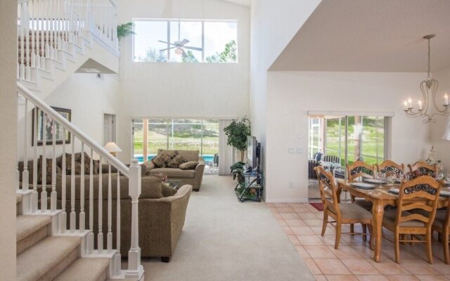 Exotic Nest 5 Bedroom Home by Redawning