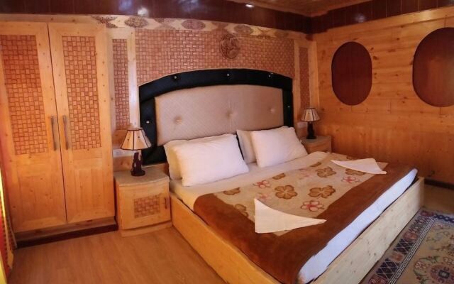 Nezer Homestay