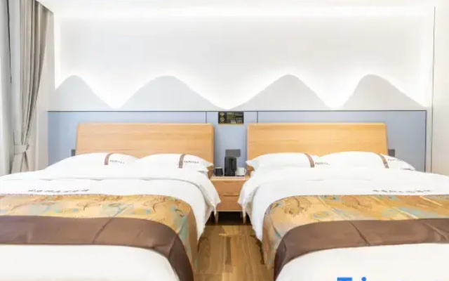 Mengtingxuan | Serene Stay ・ Jing She Elegant Residence (72 Wonder Tower Zhangjiajie West Station)