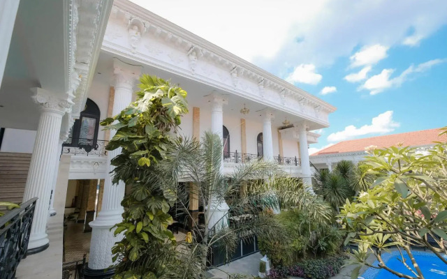 The GRAND PALACE Hotel - YOGYAKARTA