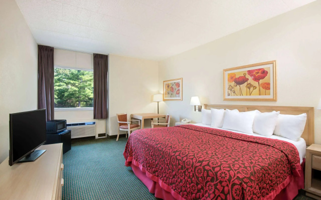 Days Inn by Wyndham Fremont