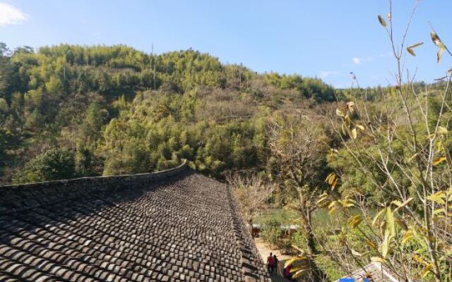 Dongbilou Inn