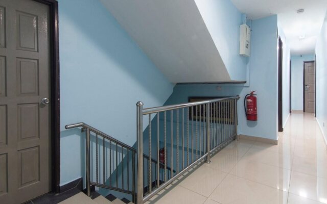 OYO 90296 Red Orange Hotel Port Klang