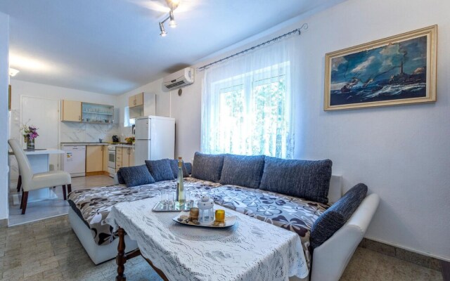 Awesome Home in Sevid With Wifi and 4 Bedrooms