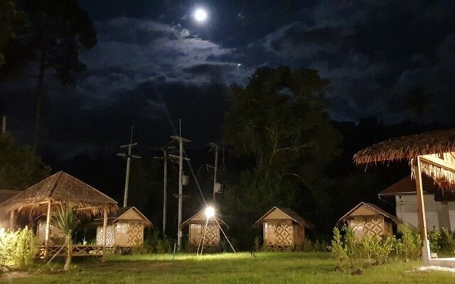 Samui Caravans Hill Camp