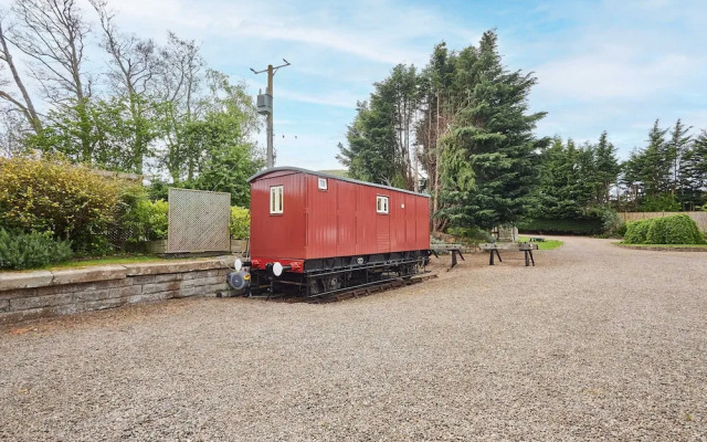 Host Stay Guards Van