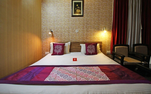 The Raikwals Hotel and Resturant