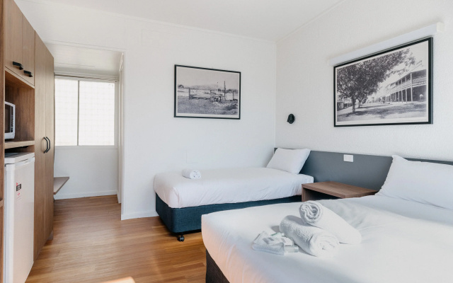 Boomerang Motor Hotel – Guest Rooms – Mackay
