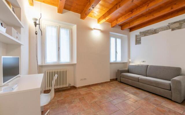 VIA 5 GIORNATE 13 - Apartment