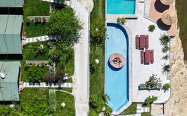 Sosyete Cobani Dogal Yasam Oteli