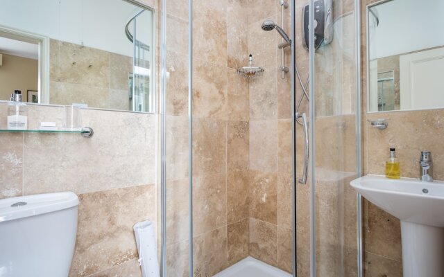 Crossways Guest House Cheltenham