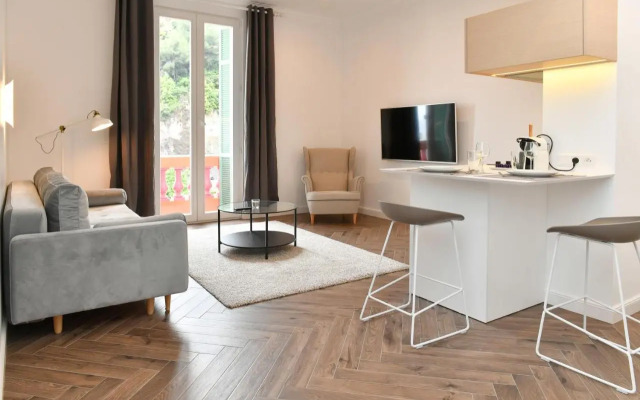1 bedroom Apartment next to Monaco