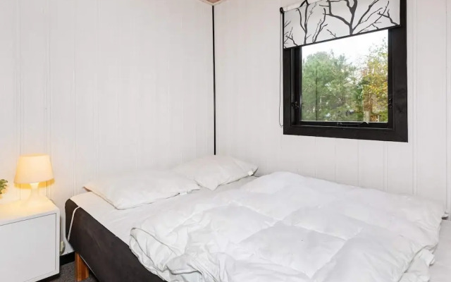6 Person Holiday Home in Hals