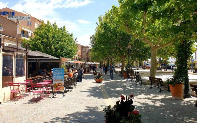 Appartement Le Lavandou, 1 pièce, 3 personnes - FR-1-251-420