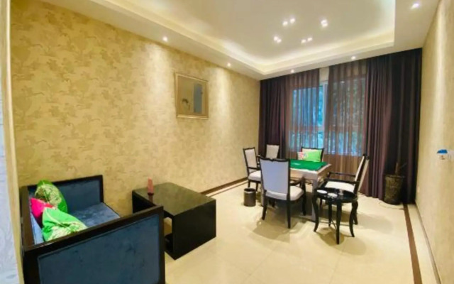 Deyang Defulai Hotel