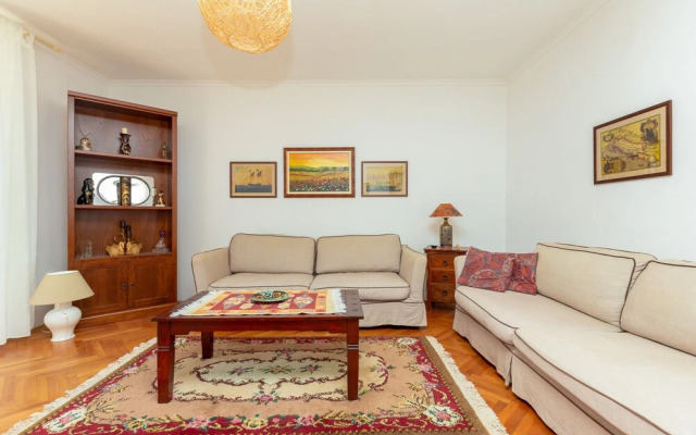Sky Breeze Apartment