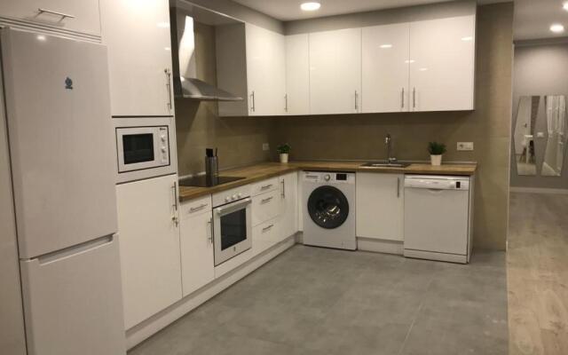 Apartamento .Expectacular,céntrico,nuevo 5 min a pie de la Laurel