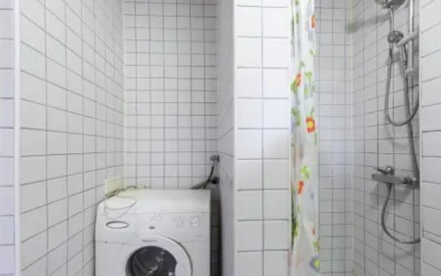 Apartment Budivelnykiv 22 11