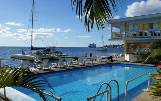 Anchorage Hotel & Dive Center