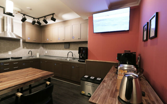Blueboat Hostel Jeonju