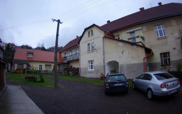 Apartmán Tri Klenby