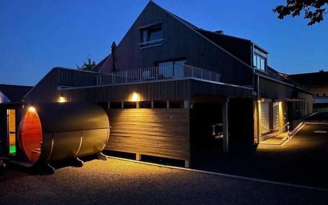 Apartment With Balcony and Barbecue