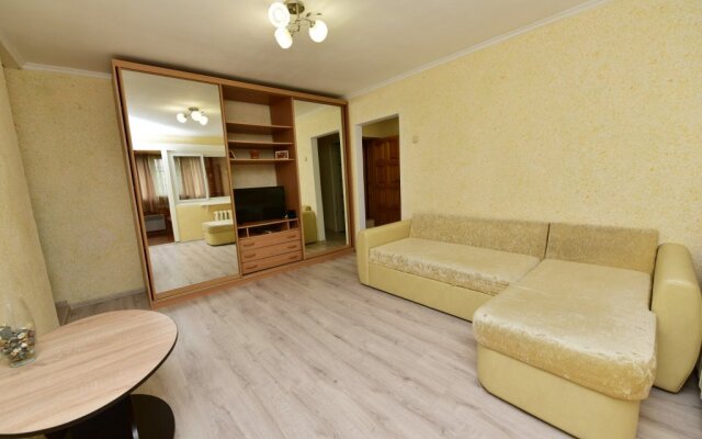 Inzhir Na Tsvetnom 28 Apartments