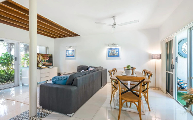 Reeforest☆2 pools☆spa☆hammock☆scooters☆WiFi☆Netflix☆parking☆ – Guest Rooms – Port Douglas