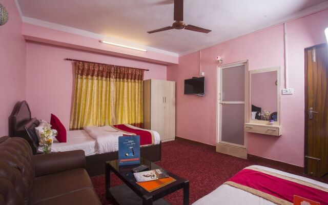 OYO 161 Ram Janaki Hotel