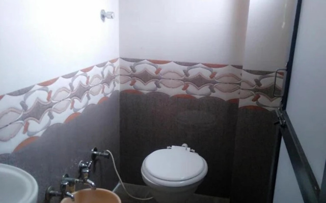 Hotel Gopi Palace