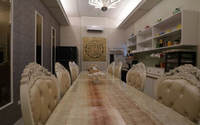 Lucent Bed & Breakfast