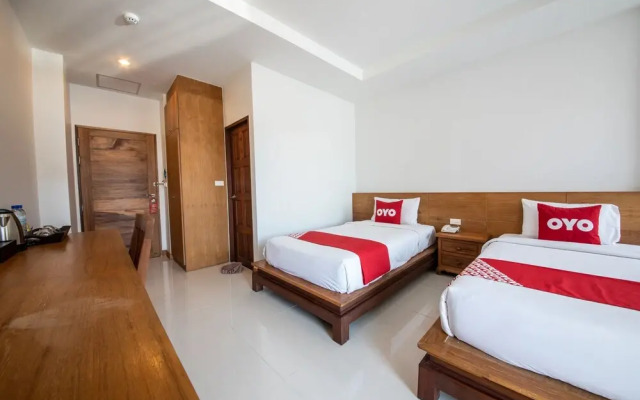 OYO 363 Golden Place Patong