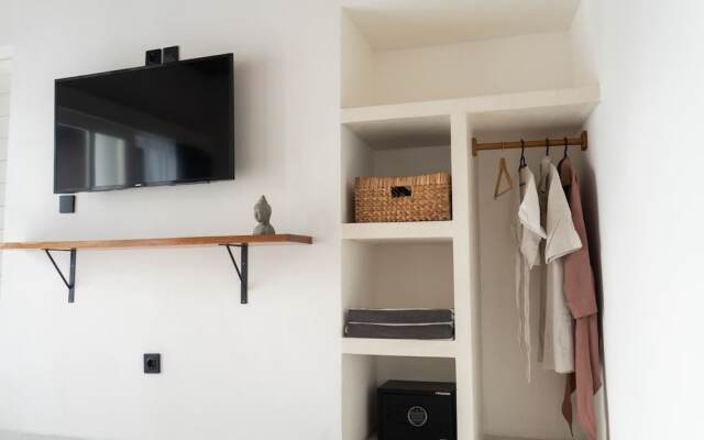 Santorini Luxury Villa