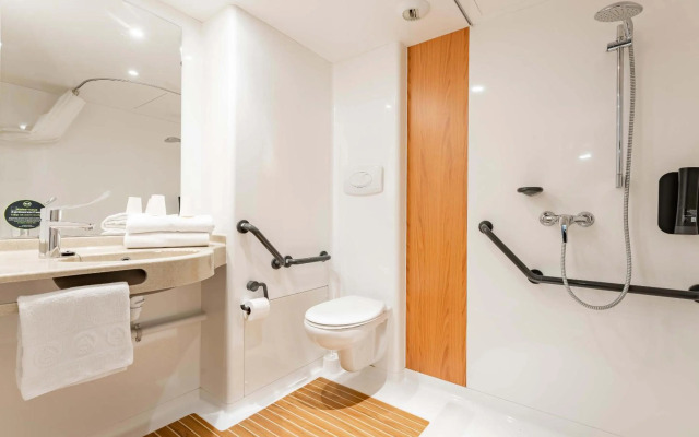 B&B HOTEL Maubeuge Louvroil