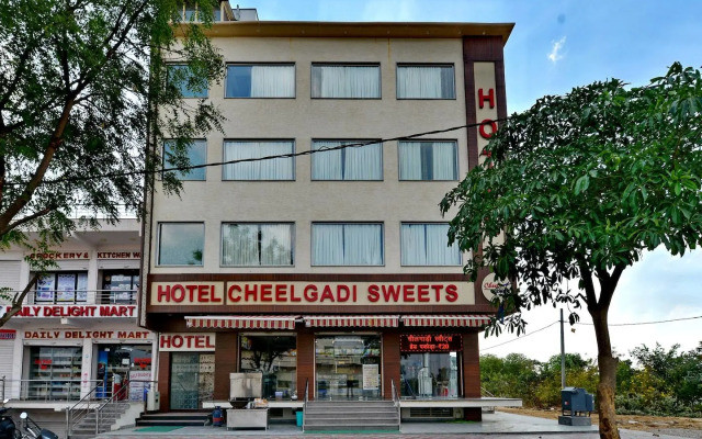 Capital O 84085 Hotel Cheelgadi Greens