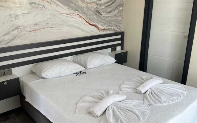 44 Hotel