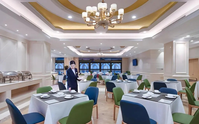 Vienna International Hotel (Nantong Haimen Railway Station)