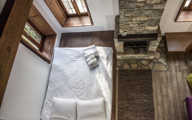 Snowpeak Chalet Archontiko-Master Suite