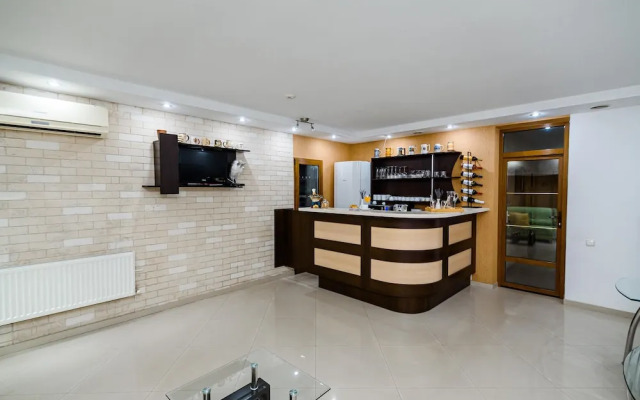 Tip Top Hotel